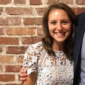 Meet your Posher, Stacy